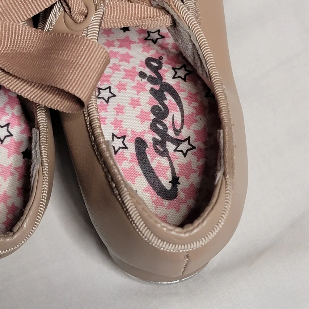 Capezio Girl's Tap Shoes Size 7  Tan